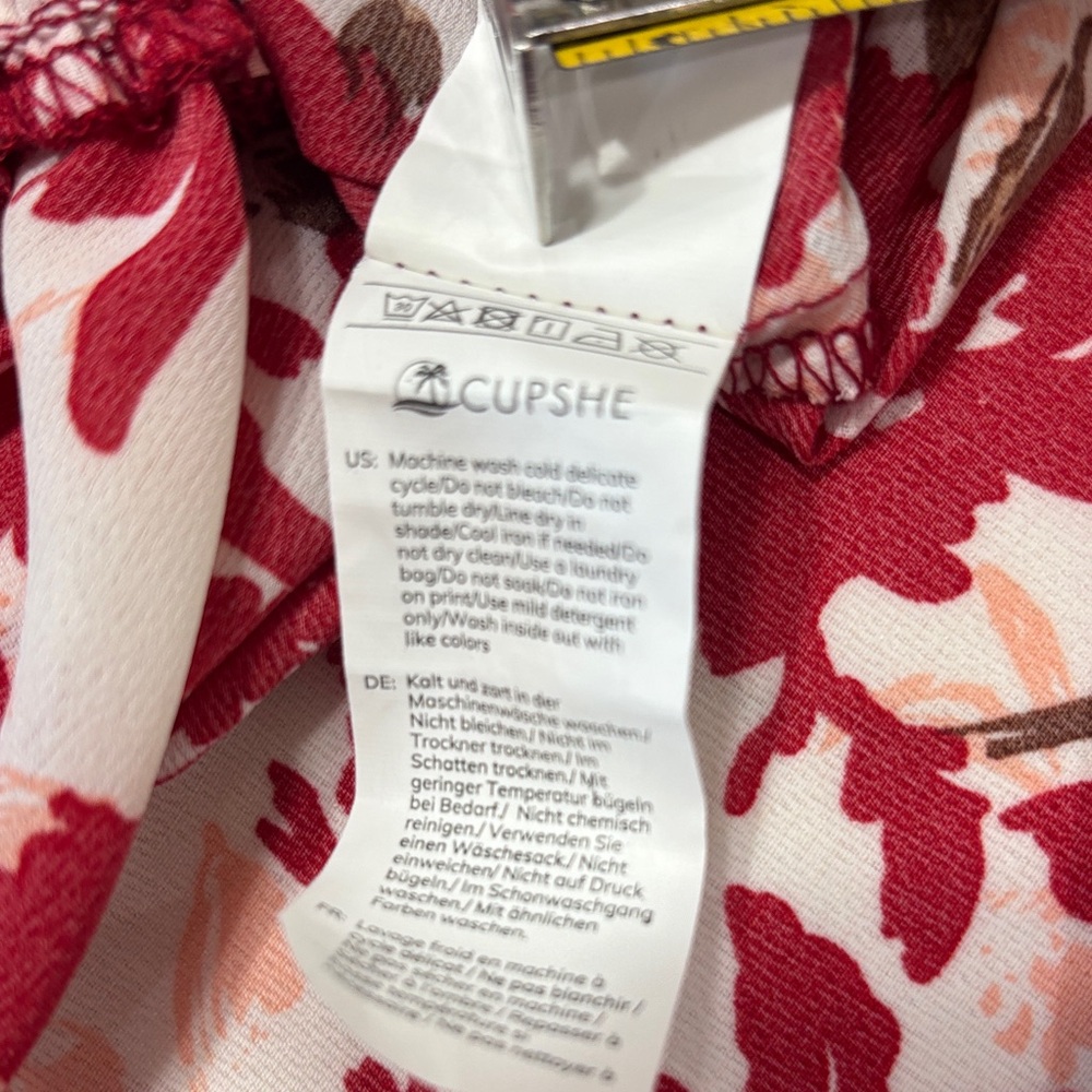 Cupshe island sun floral Ref & White Smocked V-Neck Long Sleeve Midi Dress - Picture 15 of 15